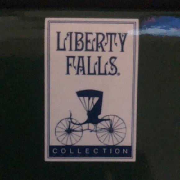 Liberty Falls Collection Village- Set of 4 - Picture 3 of 3